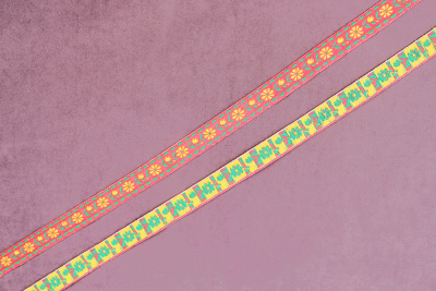 Лента 16мм жаккардовая 8973 Цветы Розовый/Желтый/Зеленый - изображение
