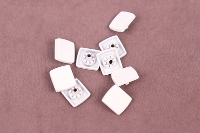 Кнопки пробивные 13*15мм декоративная прорезиненный Белый - изображение